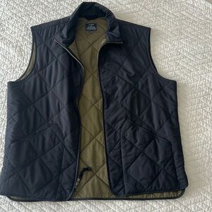 J.CREW Quilted Vest Mens Black/green